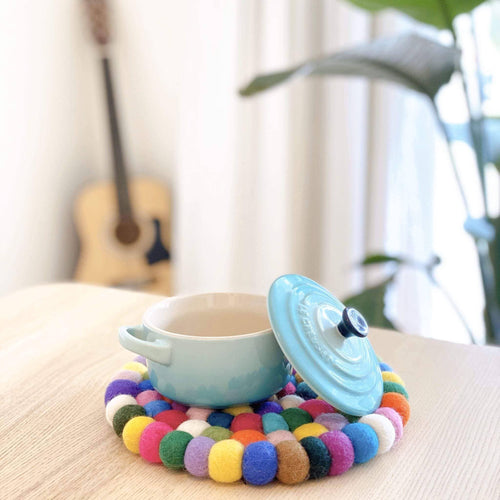 Colorful Felt Ball Trivet – Handmade Wool Hot Pad, Round Kitchen Trivet, Cozy Table Decor