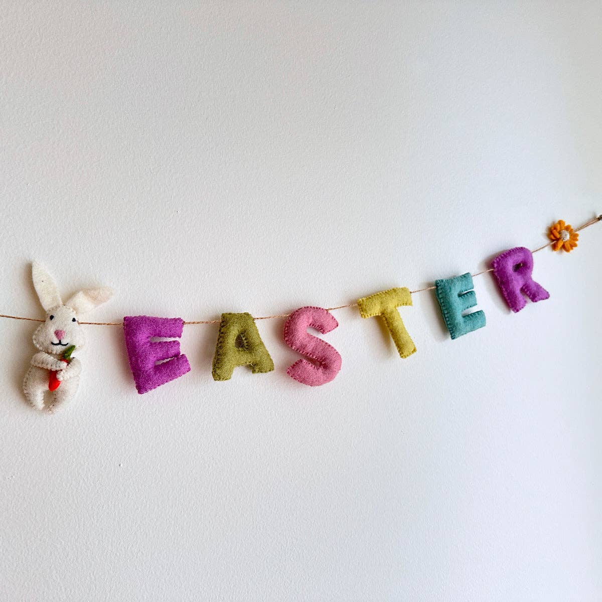 Happy Easter Felt Banner – Handmade Wool Easter Garland with Bunny and Flowers, Spring Home Decor