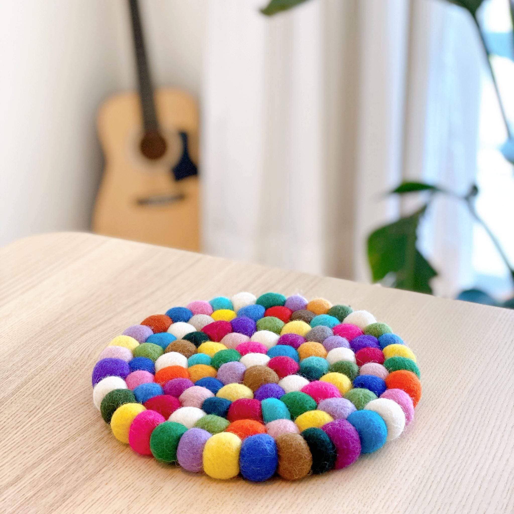Colorful Felt Ball Trivet – Handmade Wool Hot Pad, Round Kitchen Trivet, Cozy Table Decor